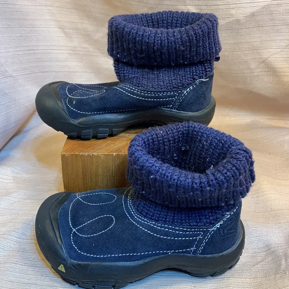 Keen knitted/leather booties excellent-best!